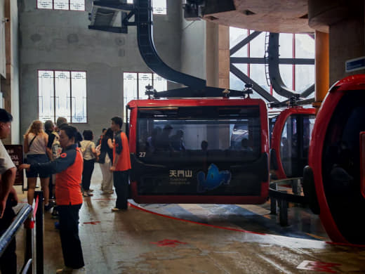 Descenso en teleférico
